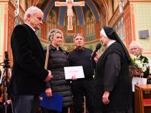 Předání čestného občanství MČ Praha 17 sestře Konsolátě
